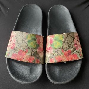 Well loved Gucci Floral Bloom Slides